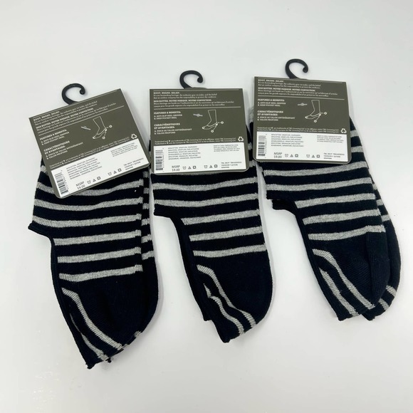 NEW Timberland Women’s Black Gray Stripe Liner Socks 3 Pairs - Picture 2 of 4